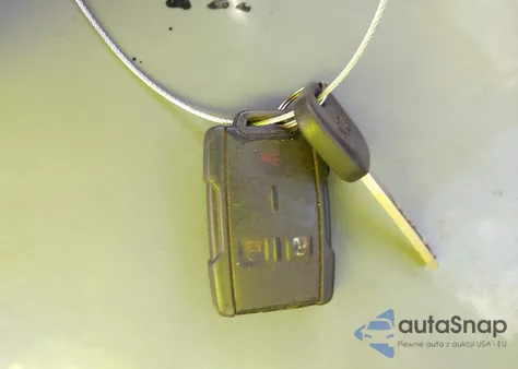 2017 Chevrolet Silverado 1500 Wt из США, поврежденный, VIN 1GCRCNEH5HZ302577